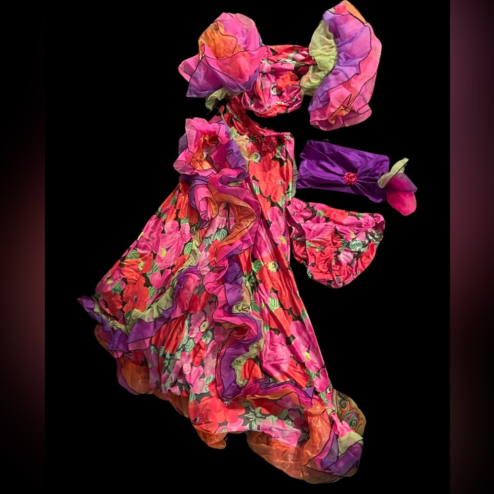 Showgirl or Carmen Miranda Style Costume - perfect for Halloween